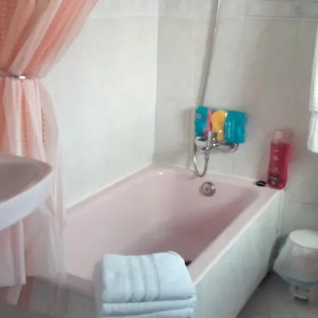 Apartamento Turísticos El Pontón *