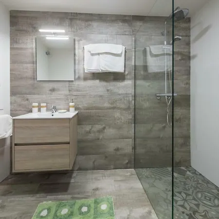 Apartamento Turísticos El Pontón *